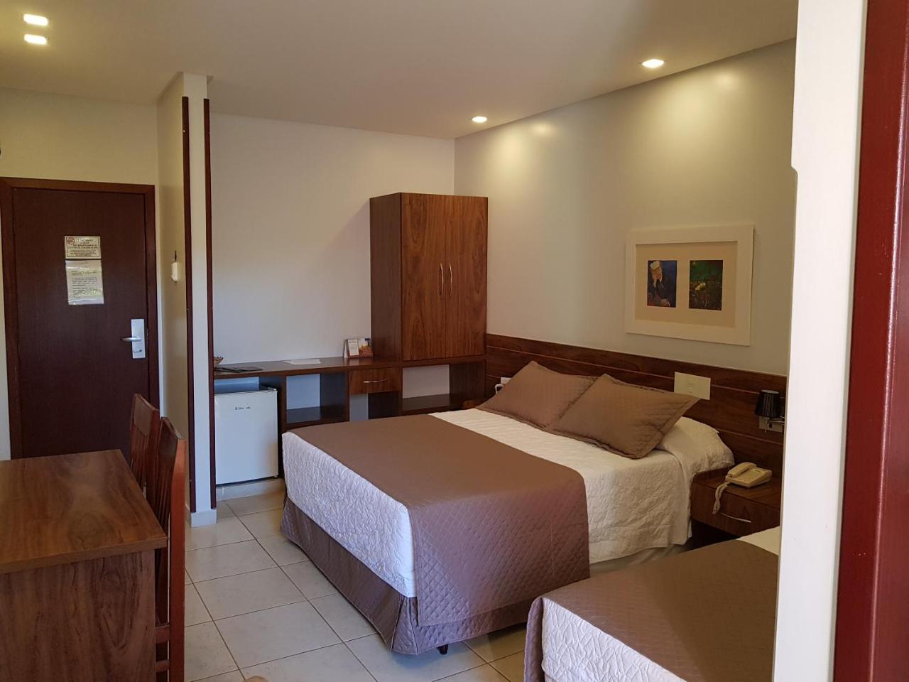 Hotel Das Palmeiras Paracatu Eksteriør bilde